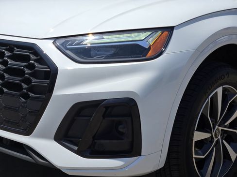 Certified 2024 Audi Q5 2.0T Premium w/ Summer of Audi Package AWD/4WD image 12
