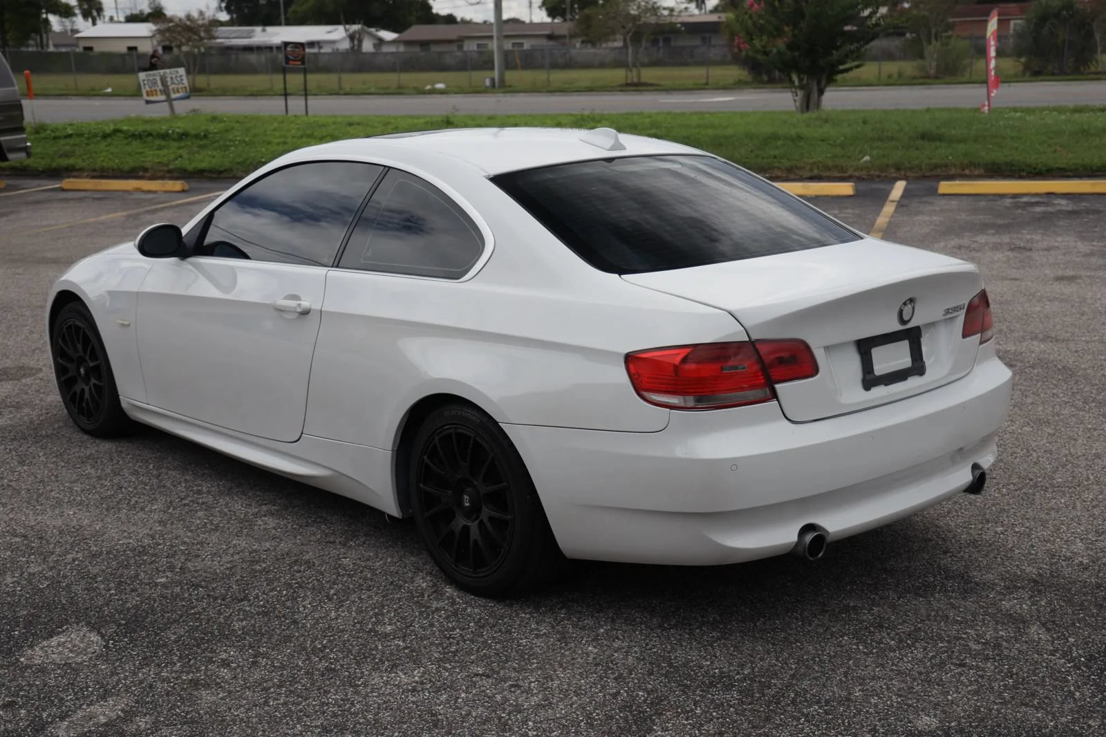 Used 2008 BMW 335i Coupe RWD image 3