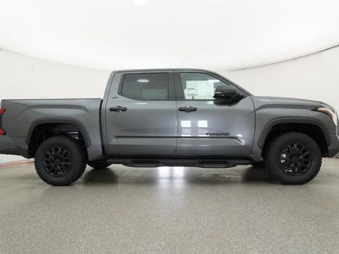 New 2026 Toyota Tundra SR5 AWD/4WD image 30