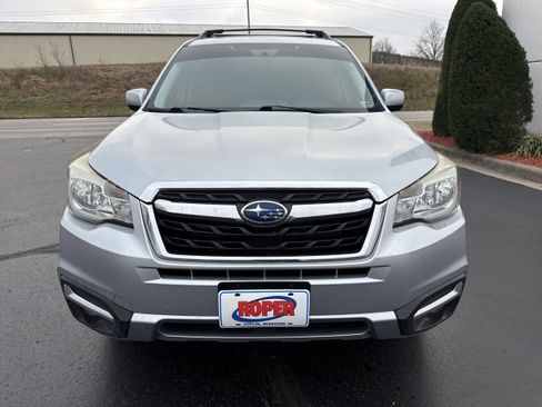 Used 2017 Subaru Forester 2.5i Premium image 2