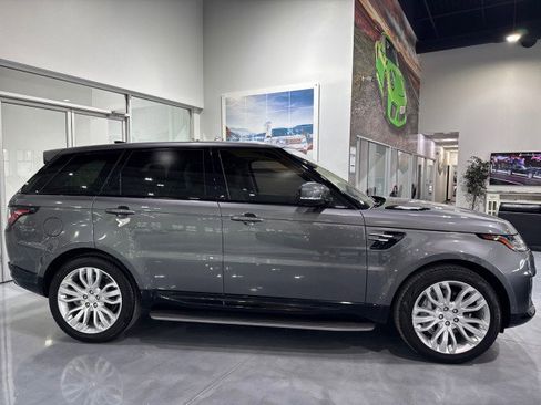 Used 2019 Land Rover Range Rover Sport HSE image 31