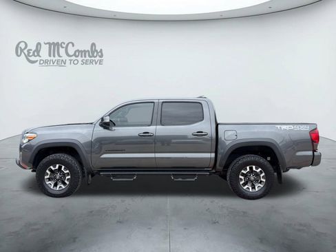 Used 2018 Toyota Tacoma TRD Off-Road w/ Technology Package image 2