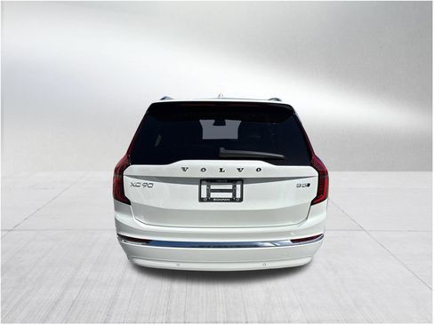 New 2026 Volvo XC90 B5 Plus image 5