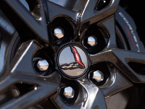 Used 2021 Chevrolet Corvette Stingray Premium Conv w/ Z51 Performance Package image 30