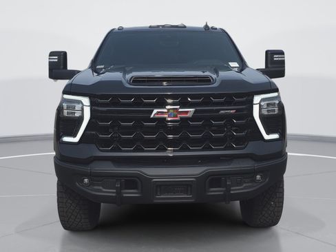 Used 2024 Chevrolet Silverado 2500 ZR2 w/ ZR2 Bison Edition AWD/4WD image 8