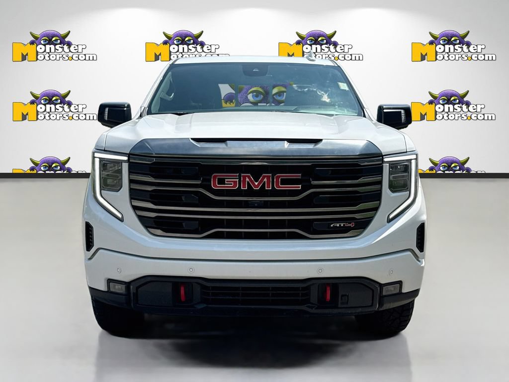 Used 2024 GMC Sierra 1500 AT4 w/ AT4 Preferred Package AWD/4WD image 2