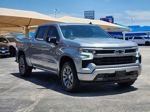Used 2025 Chevrolet Silverado 1500 RST AWD/4WD image 3