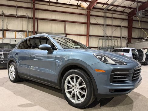 Used 2019 Porsche Cayenne AWD/4WD image 1