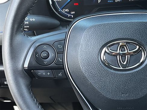 Used 2024 Toyota RAV4 SE image 12