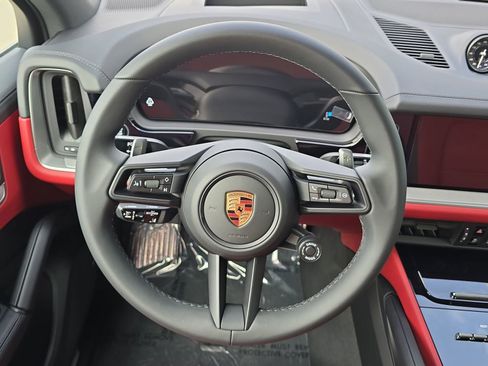 New 2026 Porsche Cayenne S image 14