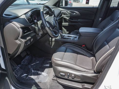 Used 2023 Chevrolet Traverse Premier w/ Redline Edition AWD/4WD image 17