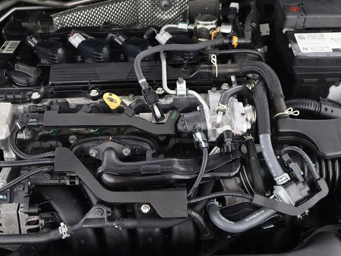 Used 2024 Toyota Corolla LE image 15