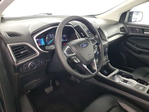 Used 2019 Ford Edge SEL w/ Equipment Group 201A FWD image 11