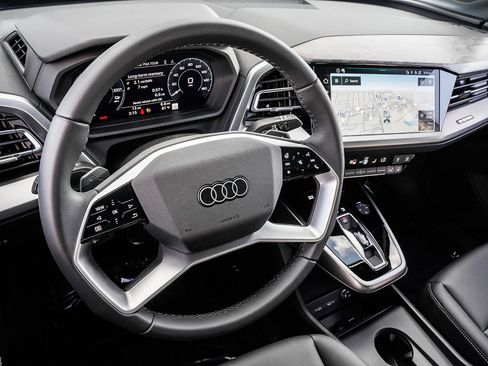 Certified 2024 Audi Q4 e-tron Premium Plus image 8