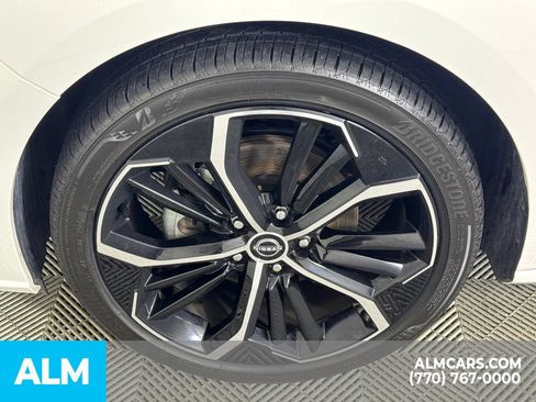 Used 2025 Nissan Altima 2.5 SR FWD image 13
