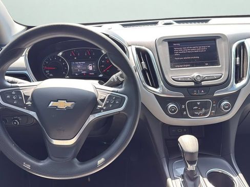 Used 2022 Chevrolet Equinox LS w/ LS Convenience Package FWD image 19