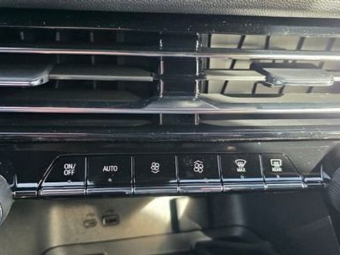 New 2026 Chevrolet Traverse Z71 w/ Enhanced Driving Package AWD/4WD image 24