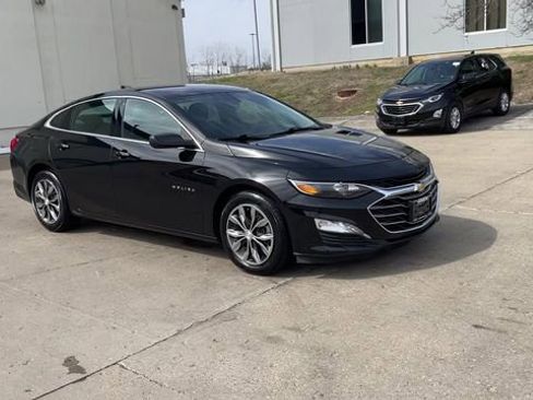 Used 2024 Chevrolet Malibu LT FWD image 2