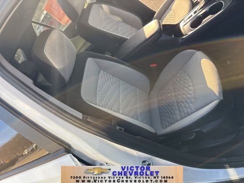 Used 2021 Chevrolet Equinox LS w/ LS Convenience Package image 33