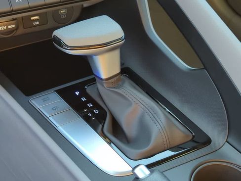 New 2026 Hyundai Elantra SE FWD image 33