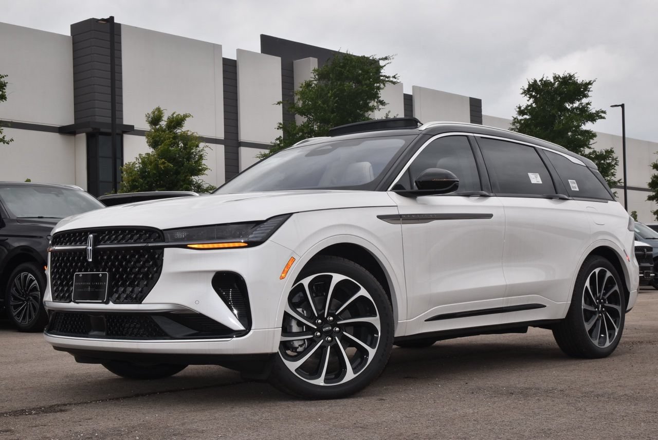 New 2026 Lincoln Nautilus Black Label AWD/4WD image 1