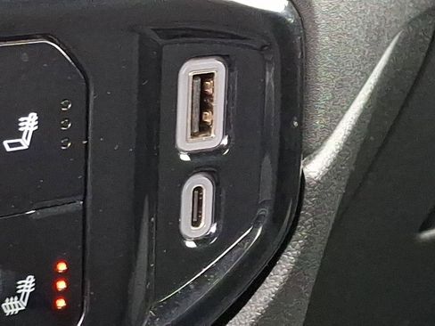 Used 2024 GMC Sierra 3500 SLE w/ SLE Value Package image 26