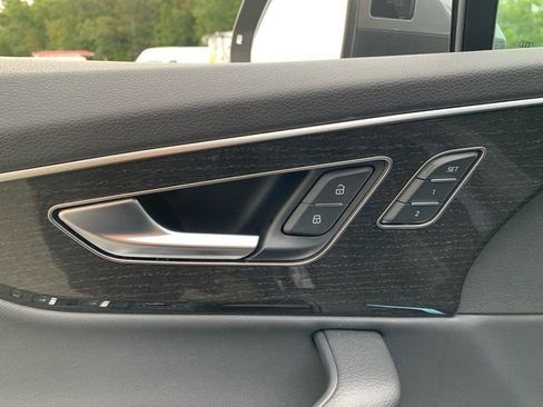 Used 2025 Audi Q7 2.0T Premium w/ Convenience Package image 20