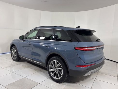 Used 2026 Lincoln Corsair Premiere image 3