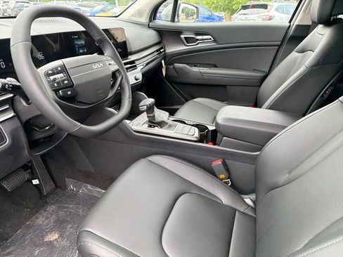New 2026 Kia Sportage EX FWD image 17