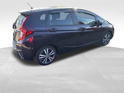 Used 2017 Honda Fit EX image 4