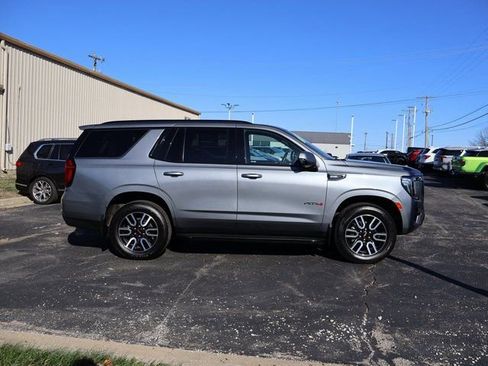 Used 2021 GMC Yukon AT4 w/ Technology Package AWD/4WD image 8