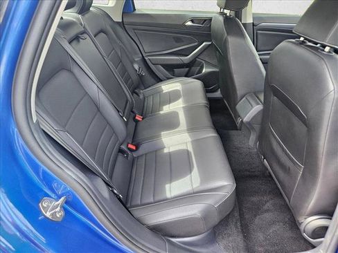 Used 2024 Volkswagen Jetta SE image 19