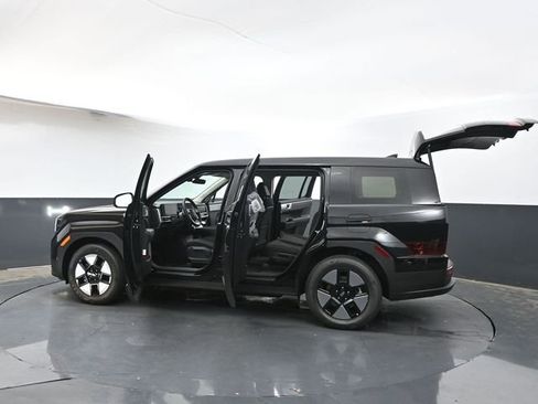 Used 2026 Hyundai Santa Fe SE FWD image 40