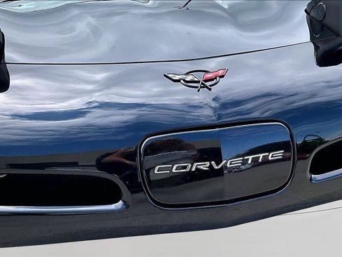 Used 1999 Chevrolet Corvette Convertible w/ Memory Pkg RWD image 31