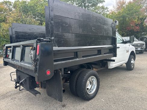 Used 2015 RAM 3500 Tradesman w/ Power & Remote Entry Group image 9