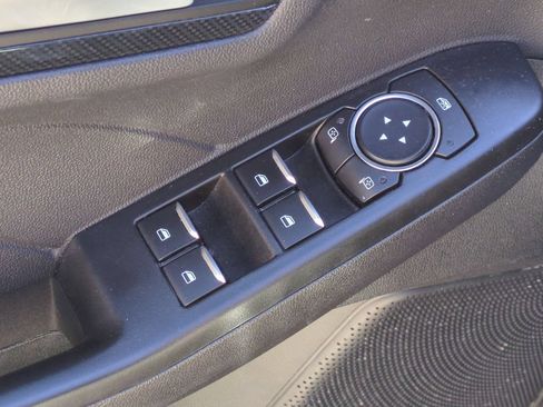 Used 2025 Ford Escape ST-Line FWD image 13