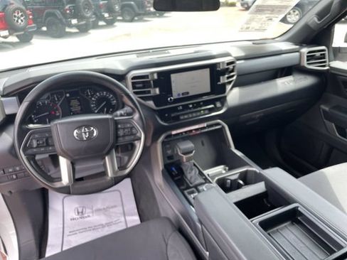 Used 2025 Toyota Tundra SR5 AWD/4WD image 16