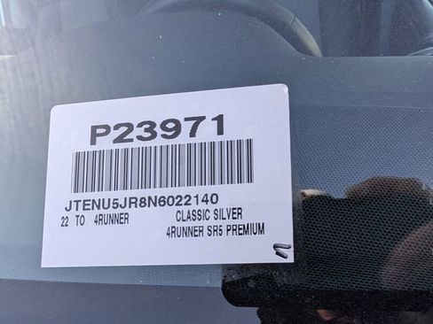 Used 2022 Toyota 4Runner SR5 Premium w/ Moonroof Package image 37