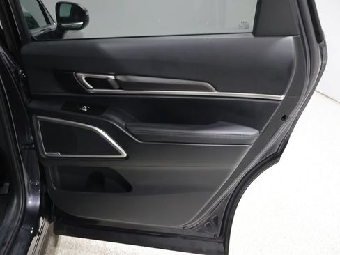 Used 2025 Kia Telluride S AWD/4WD image 20