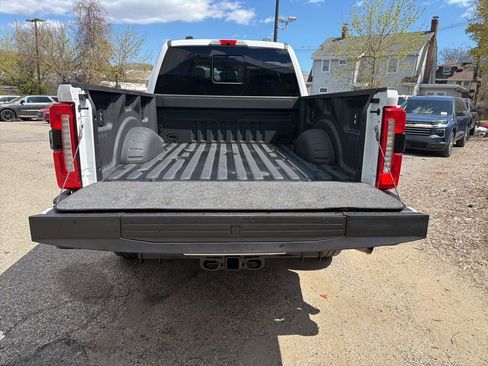 Used 2024 Ford F250 Lariat w/ Lariat Ultimate Package AWD/4WD image 5