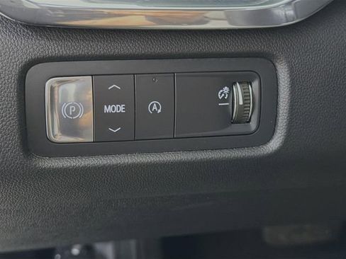 Used 2024 GMC Acadia Elevation w/ LPO, Cargo Package FWD image 10