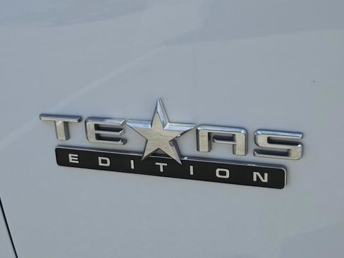 Used 2020 Chevrolet Silverado 1500 LT w/ Texas Edition AWD/4WD image 10