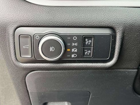 Certified 2024 Ford Explorer XLT w/ Equipment Group 202A AWD/4WD image 32