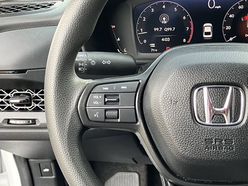 Used 2025 Honda Accord LX image 21
