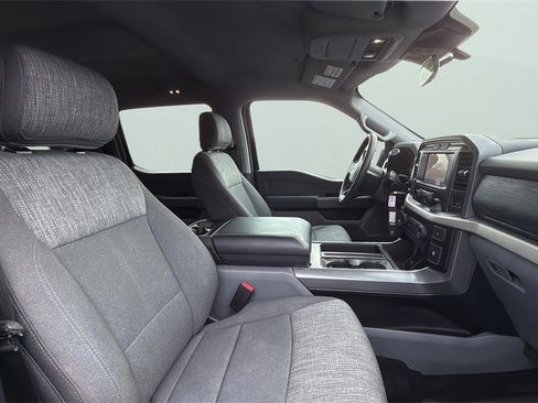Used 2021 Ford F150 XLT image 18