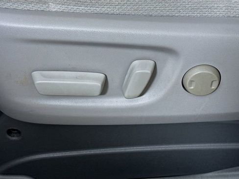 Used 2017 Toyota Sienna LE image 11