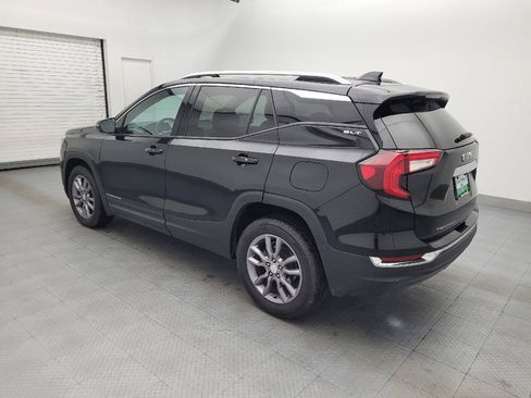 Used 2023 GMC Terrain SLT AWD/4WD image 3