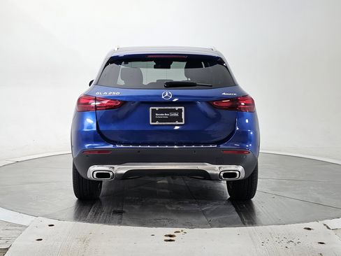 Certified 2025 Mercedes-Benz GLA 250 4MATIC image 5