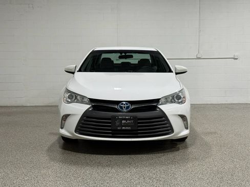 Used 2015 Toyota Camry LE FWD image 3