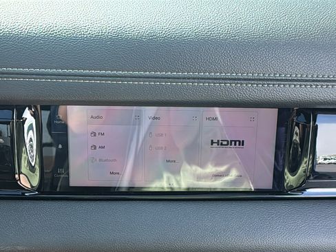 New 2026 RAM 1500 Laramie AWD/4WD image 15